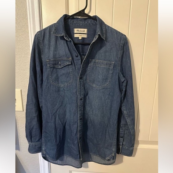 Madewell Tops - Madewell Classic Blue Denim Shirt